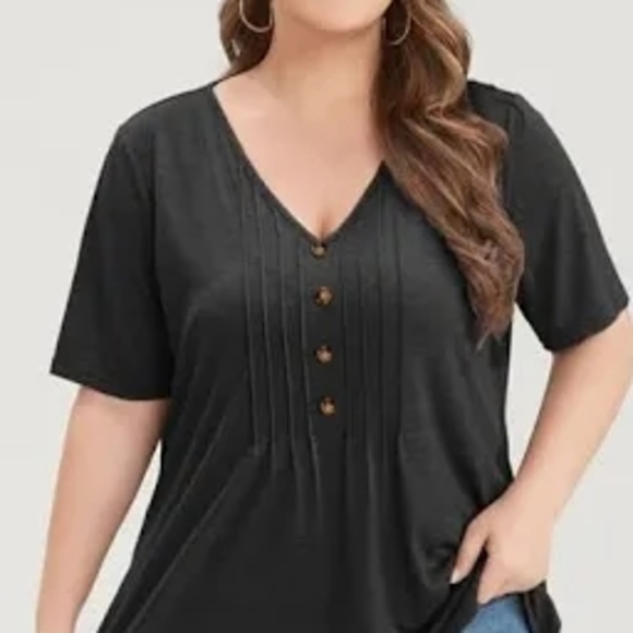 BloomChic Tops - Bloomchic Black Pleated Front Button Detail Soft Tee 2x